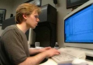John Carmack (programador da série Doom e Quake) trabalhando.